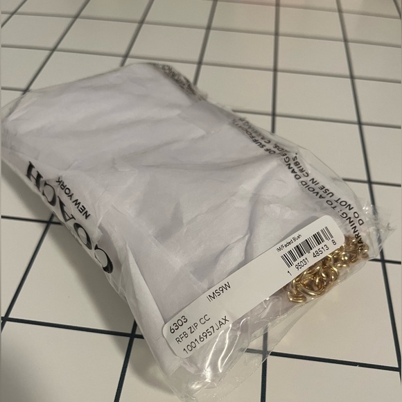 Coach Zip Card Case: Faded Blush 🧡 - Picture 4 of 9